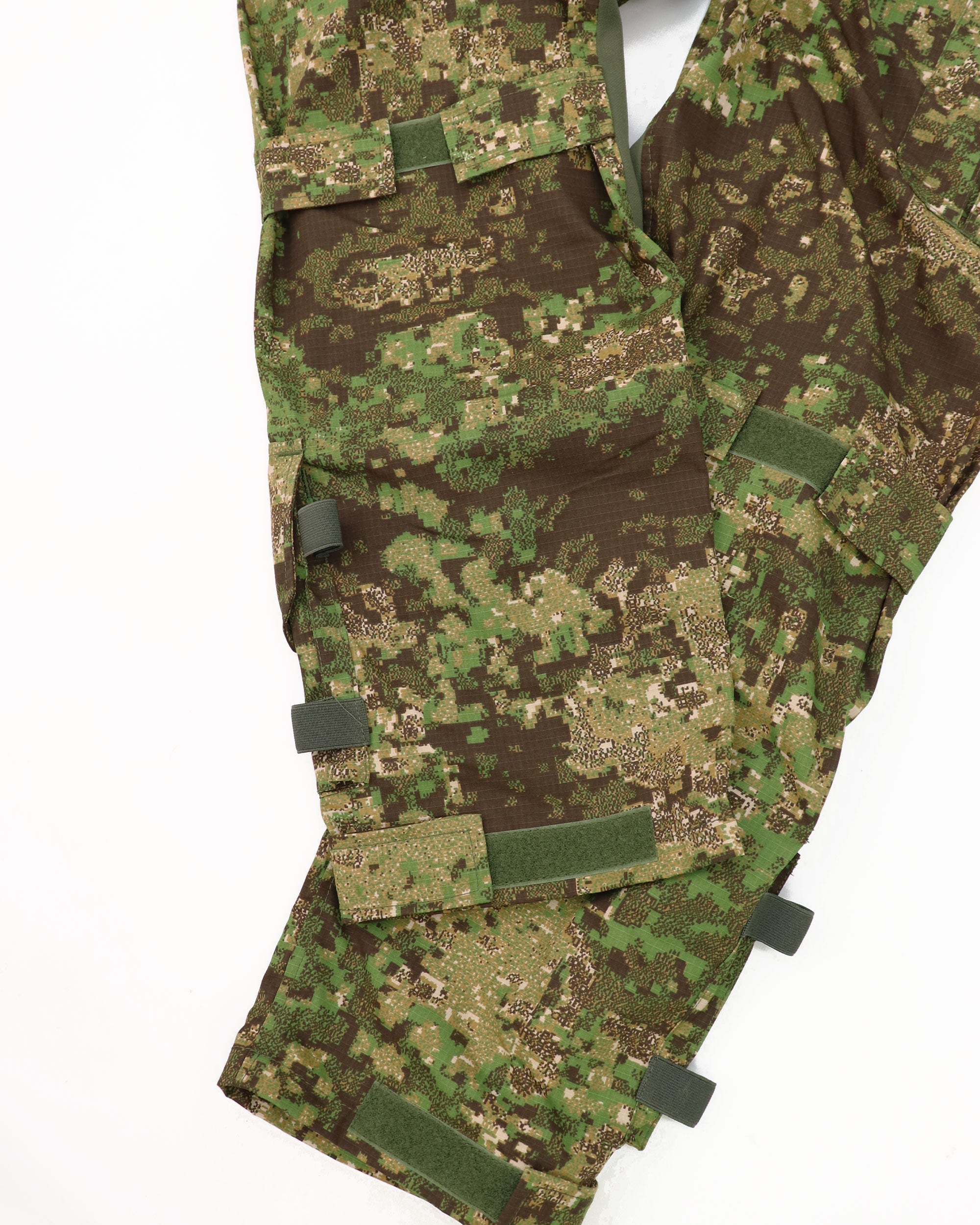be x tarp ranger ii in pencott greenzone C222 Ranger Trousers V1